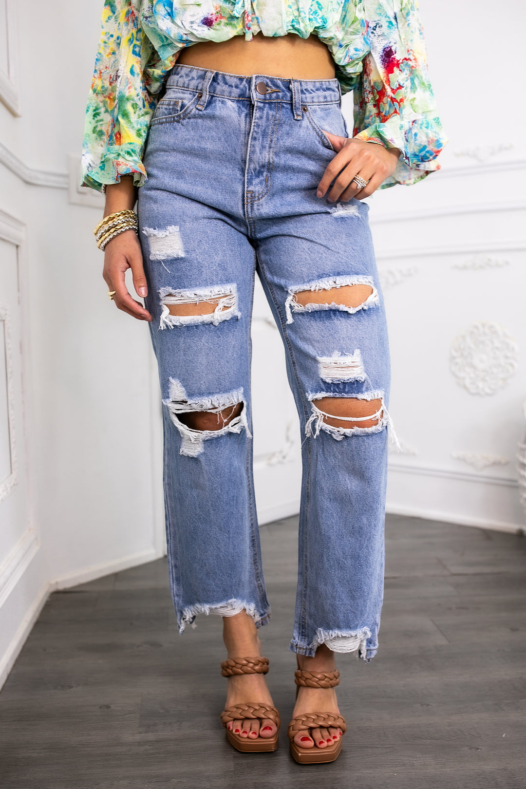 High-Rise Ripped Straight Leg Jeans – Light Wash Distressed Denim