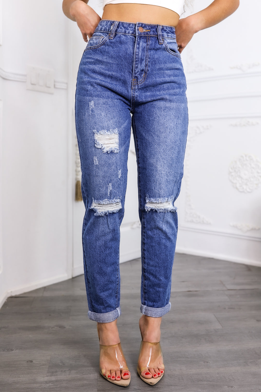 Perfectly Distressed Knee Cut Out Cropped Jeans