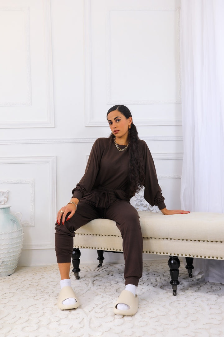 Lounge or Go Raglan Long Sleeves Pullover and Jogger Set