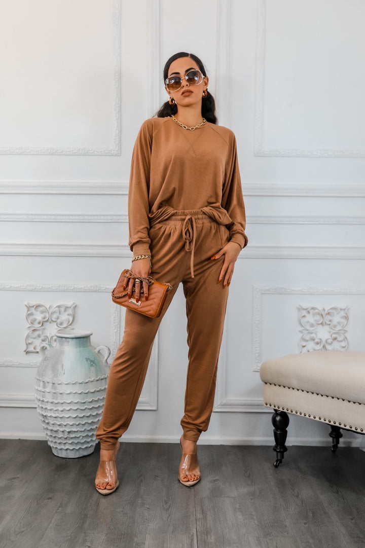 Lounge or Go Raglan Long Sleeves Pullover and Jogger Set